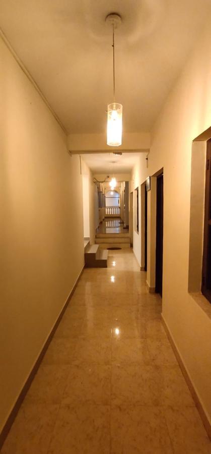 Dom'S Inn كالانغيُت المظهر الخارجي الصورة