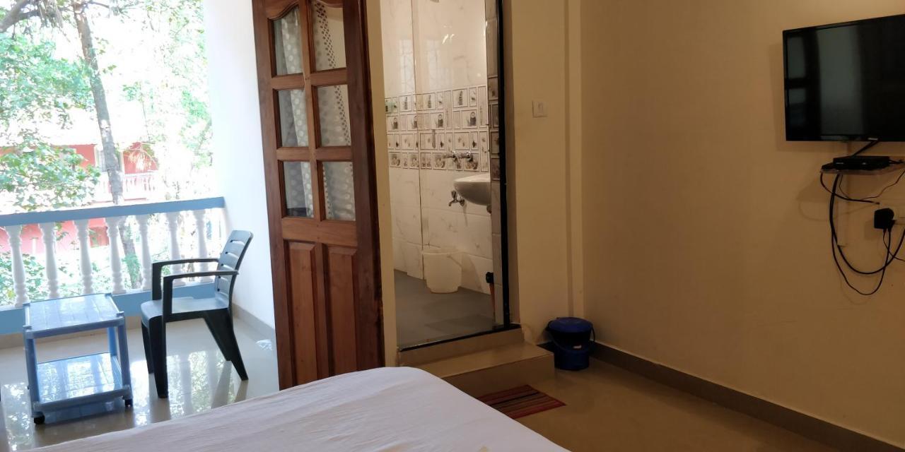 Dom'S Inn كالانغيُت المظهر الخارجي الصورة